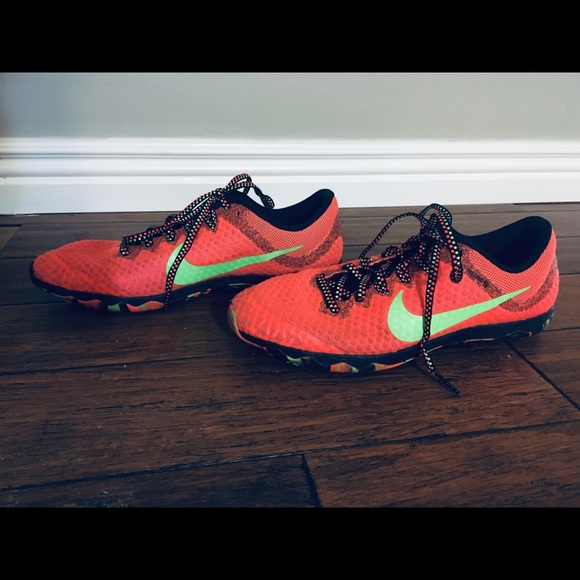 Nike XC spikes - Picture 2 of 5